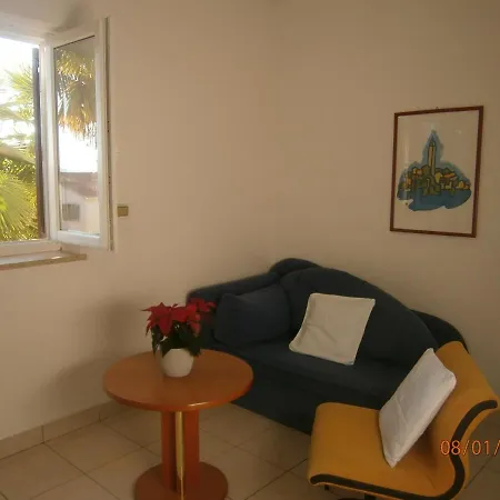 Апартаменты Sea And Sun *